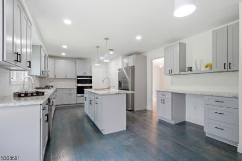 20 Cleacene Avenue Mount Olive NJ 07828