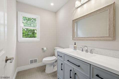 20 Cleacene Avenue Mount Olive NJ 07828
