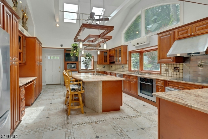 72 Mountain Avenue Warren NJ 07059