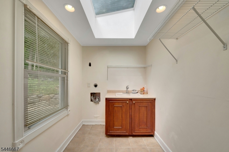 72 Mountain Avenue Warren NJ 07059