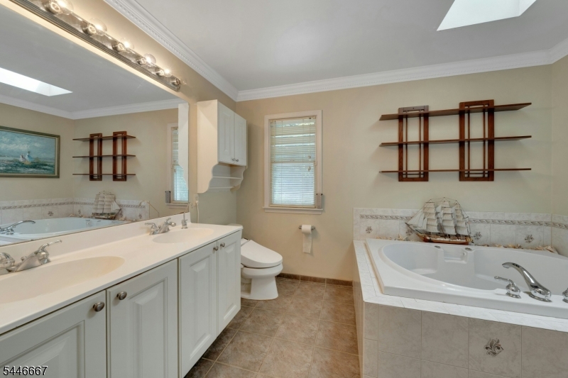 72 Mountain Avenue Warren NJ 07059