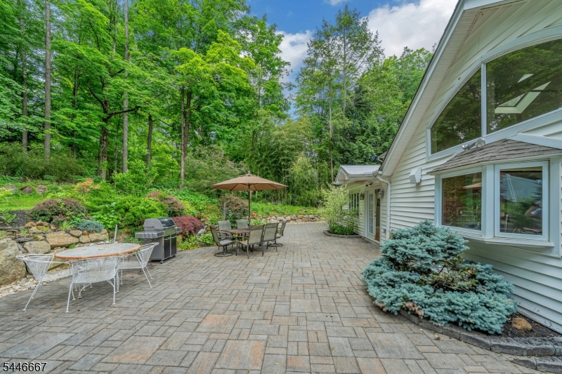 72 Mountain Avenue Warren NJ 07059