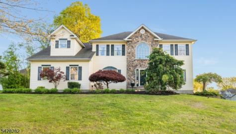 23 Oak Ridge Road Washington NJ 07882
