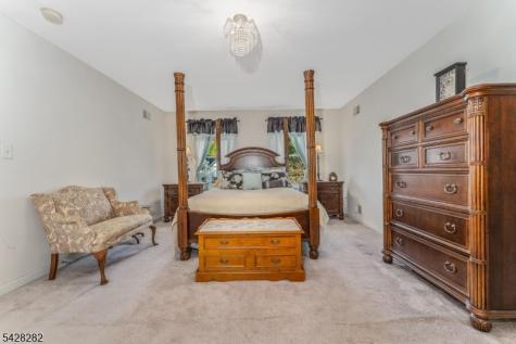 23 Oak Ridge Road Washington NJ 07882