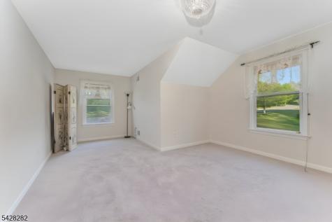 23 Oak Ridge Road Washington NJ 07882
