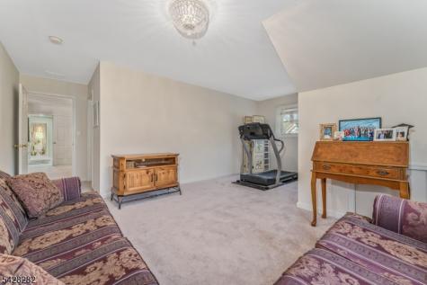 23 Oak Ridge Road Washington NJ 07882