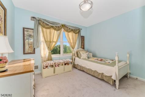 23 Oak Ridge Road Washington NJ 07882