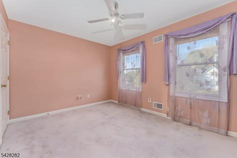 23 Oak Ridge Road Washington NJ 07882