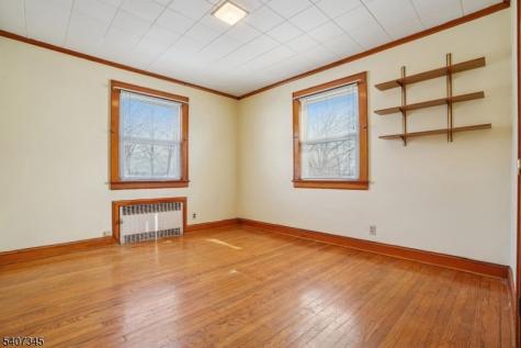 649 8TH Street Carlstadt NJ 07072