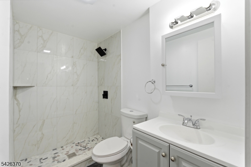 81 Westfield Avenue Elizabeth NJ 07208