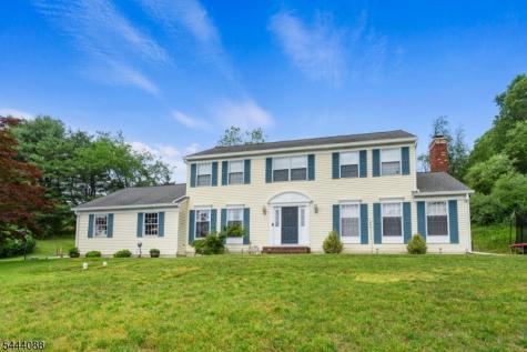 27 Maple Lane Blairstown NJ 07825