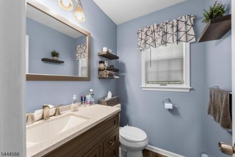 27 Maple Lane Blairstown NJ 07825