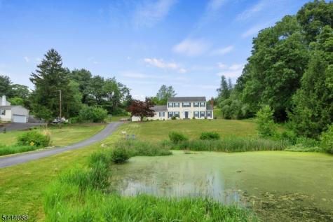 27 Maple Lane Blairstown NJ 07825