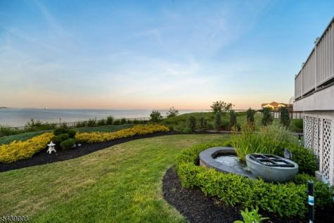 23 Lighthouse Drive South Amboy NJ 08879