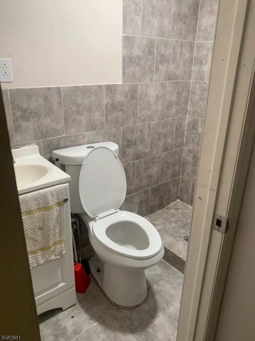 313 Stuyvesant Avenue Newark NJ 07106
