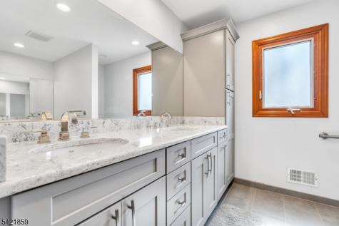 15 Conard Court Hillsborough NJ 08844