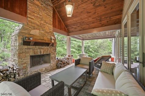 13 Old Swartswood Road Hampton NJ 07860