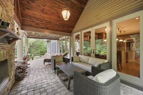 13 Old Swartswood Road Hampton NJ 07860