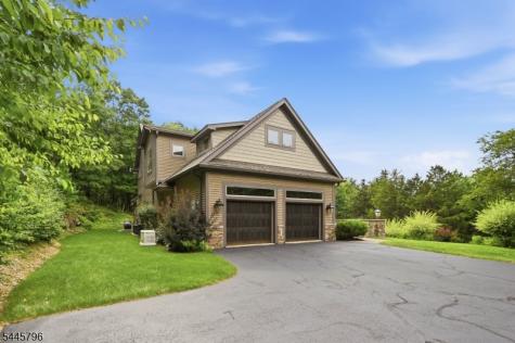 13 Old Swartswood Road Hampton NJ 07860