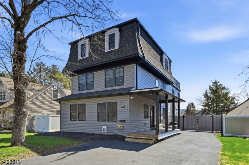 1074 Colfax Avenue Pompton Lakes NJ 07442