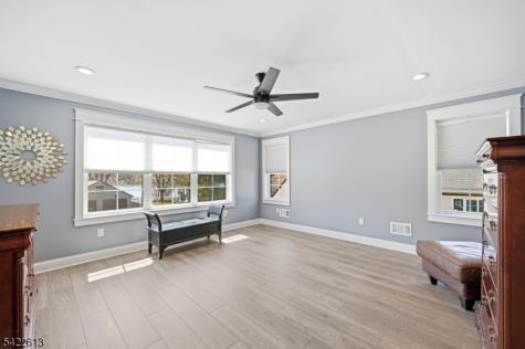 1074 Colfax Avenue Pompton Lakes NJ 07442