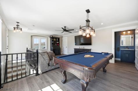 1074 Colfax Avenue Pompton Lakes NJ 07442