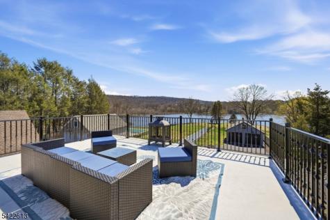 1074 Colfax Avenue Pompton Lakes NJ 07442