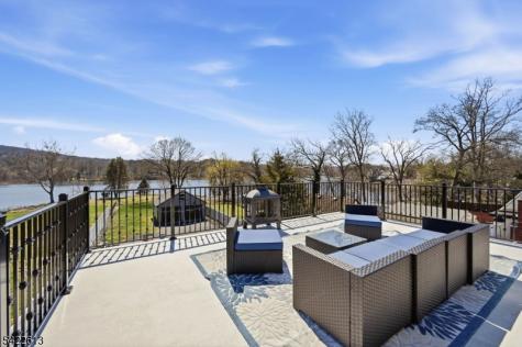 1074 Colfax Avenue Pompton Lakes NJ 07442