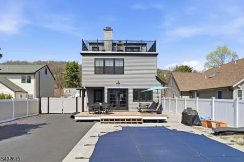 1074 Colfax Avenue Pompton Lakes NJ 07442