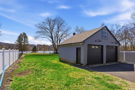 1074 Colfax Avenue Pompton Lakes NJ 07442