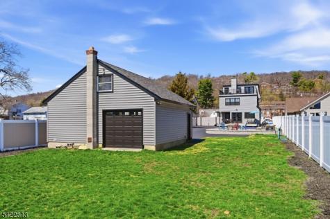 1074 Colfax Avenue Pompton Lakes NJ 07442
