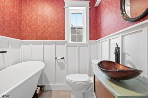 1074 Colfax Avenue Pompton Lakes NJ 07442