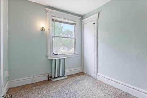 71 Battle Hill Avenue Springfield NJ 07081
