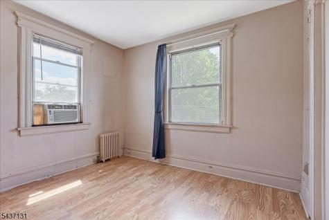 71 Battle Hill Avenue Springfield NJ 07081