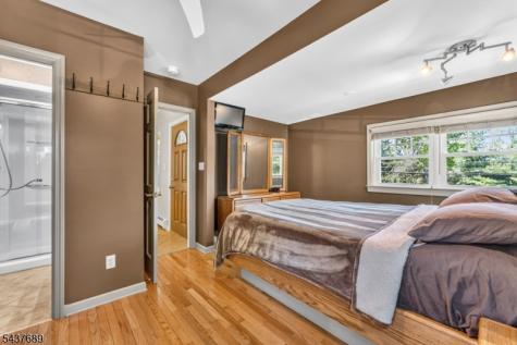 1813 Washington Valley Road Bridgewater NJ 08836