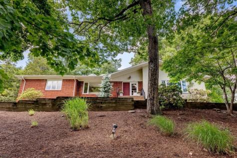 83 Brookside Terrace North Caldwell NJ 07006