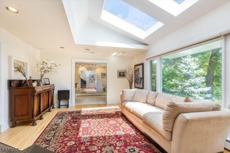 83 Brookside Terrace North Caldwell NJ 07006