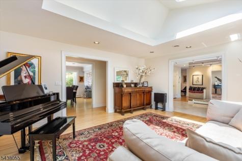 83 Brookside Terrace North Caldwell NJ 07006