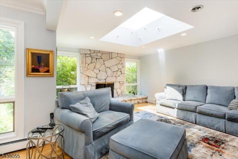 83 Brookside Terrace North Caldwell NJ 07006