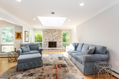 83 Brookside Terrace North Caldwell NJ 07006