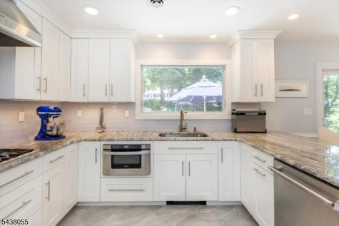 83 Brookside Terrace North Caldwell NJ 07006