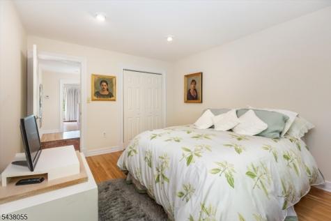 83 Brookside Terrace North Caldwell NJ 07006