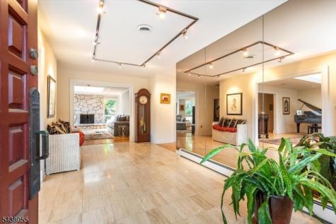 83 Brookside Terrace North Caldwell NJ 07006