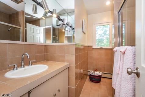 83 Brookside Terrace North Caldwell NJ 07006