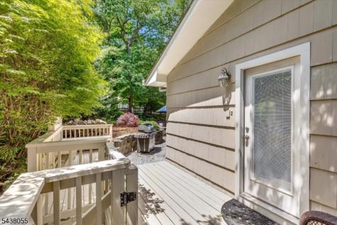 83 Brookside Terrace North Caldwell NJ 07006