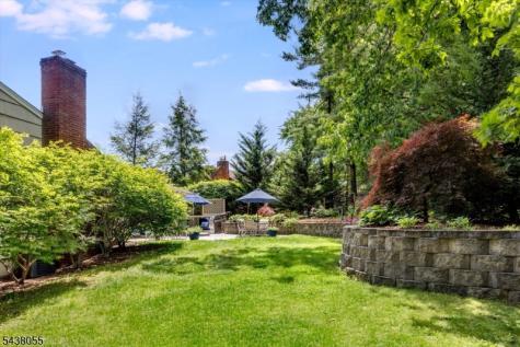 83 Brookside Terrace North Caldwell NJ 07006