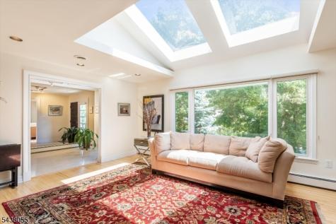 83 Brookside Terrace North Caldwell NJ 07006