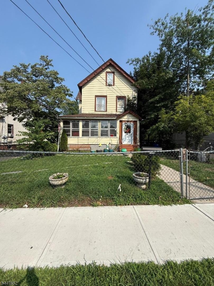 736 W Front Street Plainfield NJ 07060