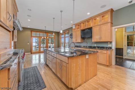 201 Lows Hollow Road Lopatcong NJ 08886