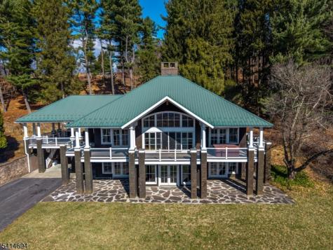 201 Lows Hollow Road Lopatcong NJ 08886